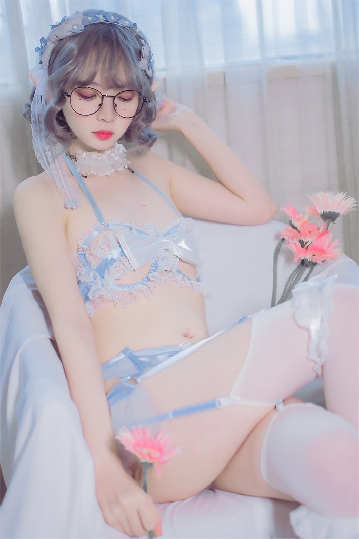 网红Coser@疯猫ss - .蓝色精灵 [30P/180MB] 网红写真-第2张