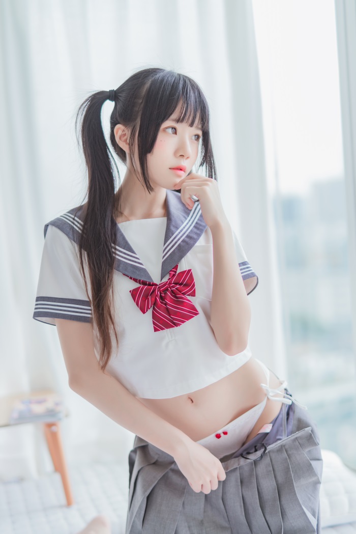 人气动漫Coser@桜桃喵 - 心形胖次 [111P/1.30GB] 网红写真-第1张