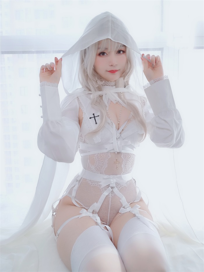 人气动漫Coser@白银81_ 纯白圣女 [56P/6V/264MB] 网红写真-第1张