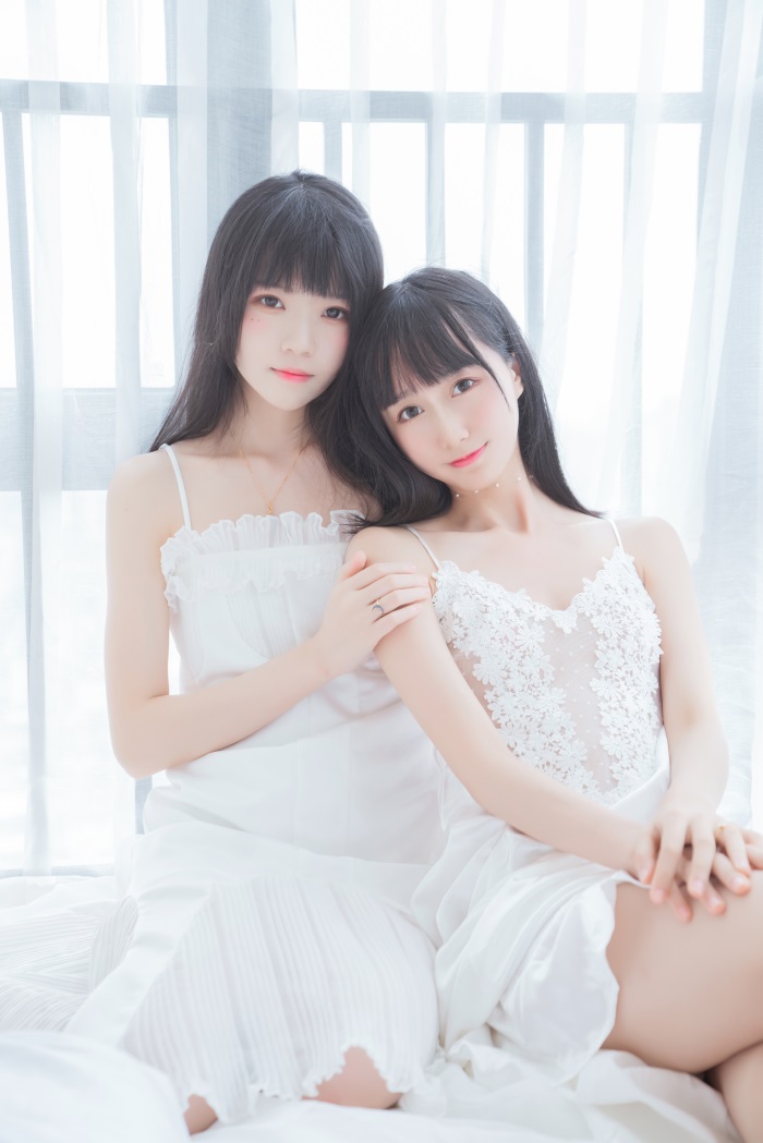 人气Coser@桜桃喵&木绵绵 - 朝(白裙×白裙) [58P/724MB] 网红写真-第1张