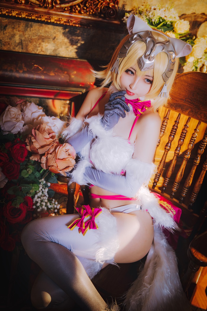 知名动漫Coser@rioko凉凉子 白贞 [16P/335MB] 网红写真-第1张