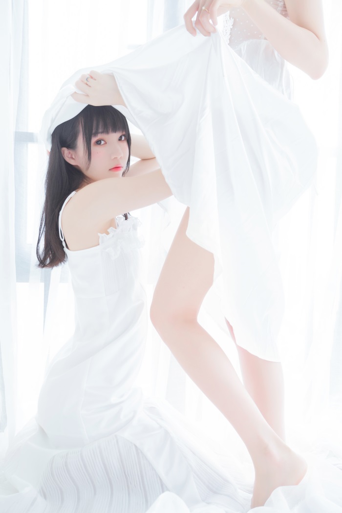 人气Coser@桜桃喵&木绵绵 - 朝(白裙×白裙) [58P/724MB] 网红写真-第3张