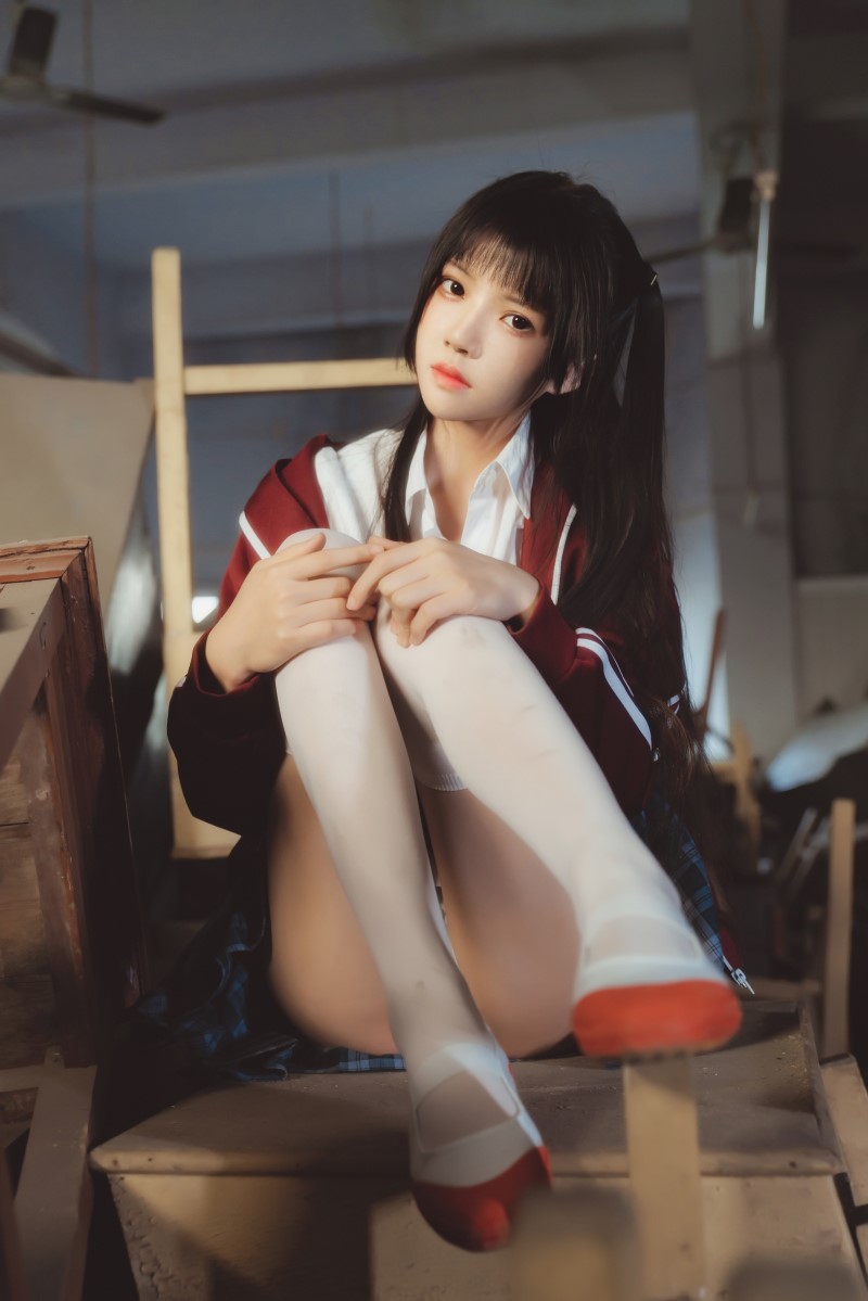 人气Coser@桜桃喵-废弃教室 [38P/717MB] 网红写真-第2张