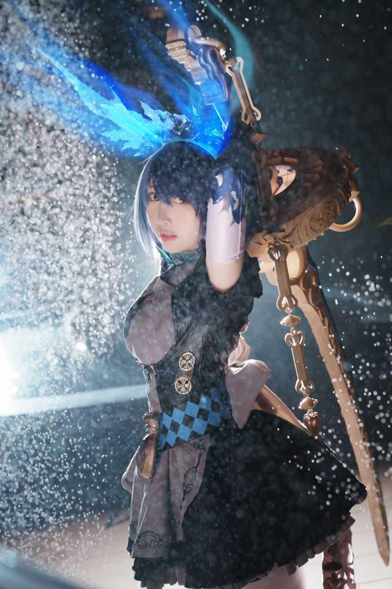 网红Coser@面饼仙儿 爱丽丝 [18P/153MB] 网红写真-第4张