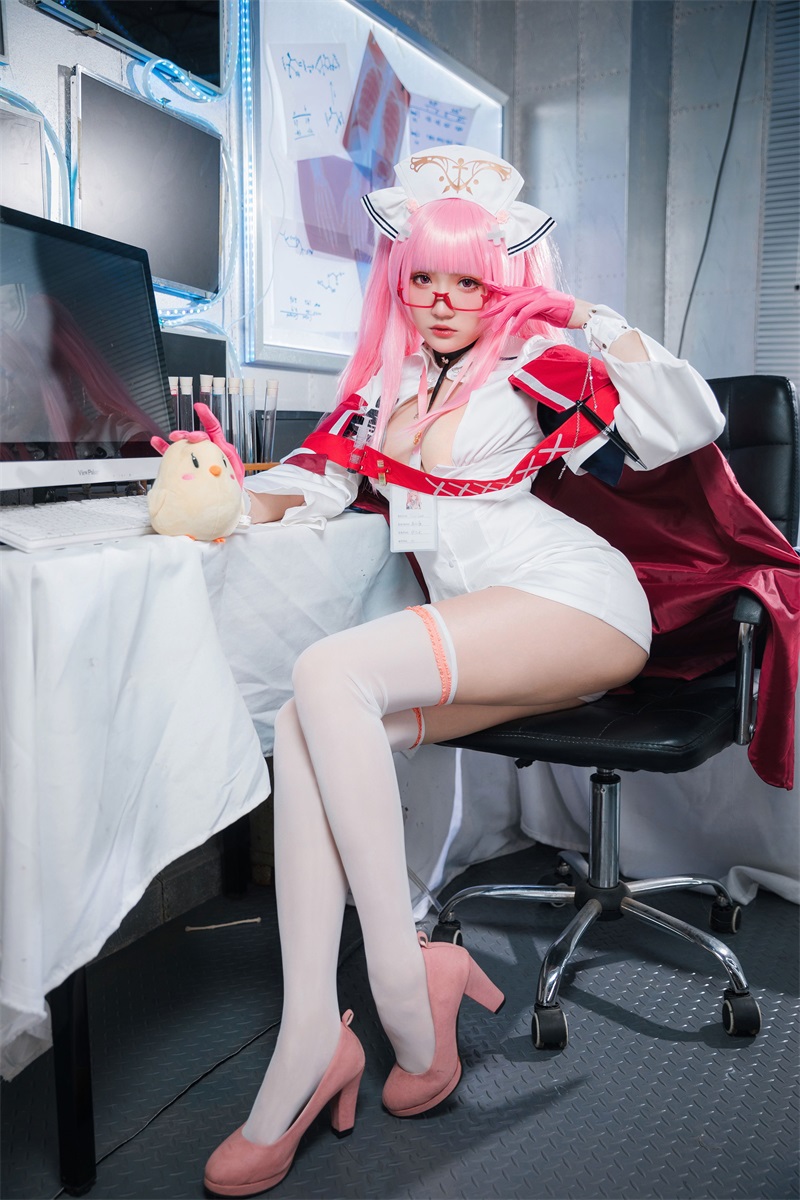 网红Coser@瓜希酱 英仙座护士 [20P/109MB] 网红写真-第2张