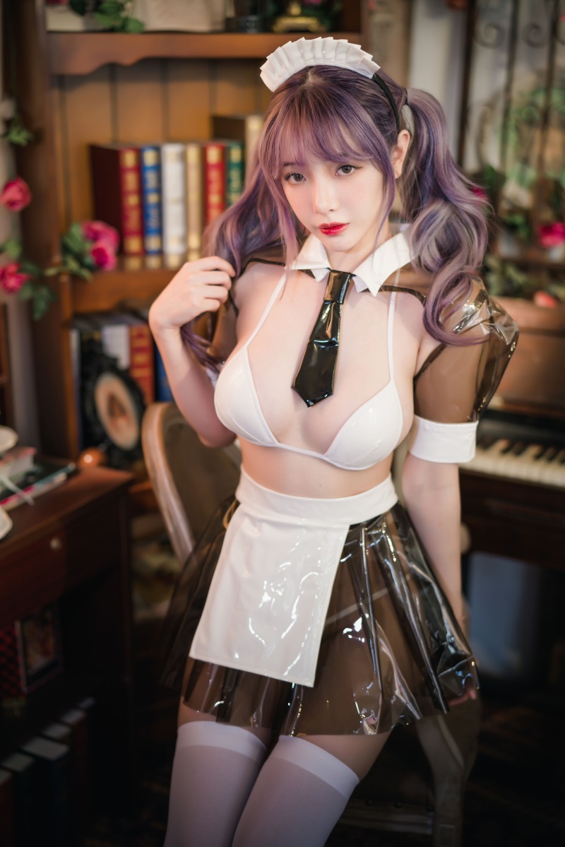 网红Coser@雯妹不讲道理 透明皮衣女仆 [18P/346MB] 网红写真-第1张