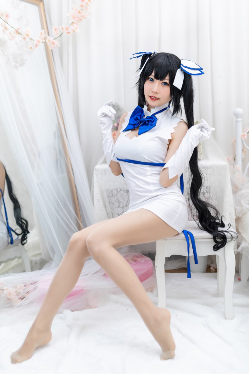 网红Coser@香草喵露露 赫斯提亚 [20P/265MB] 网红写真-第3张