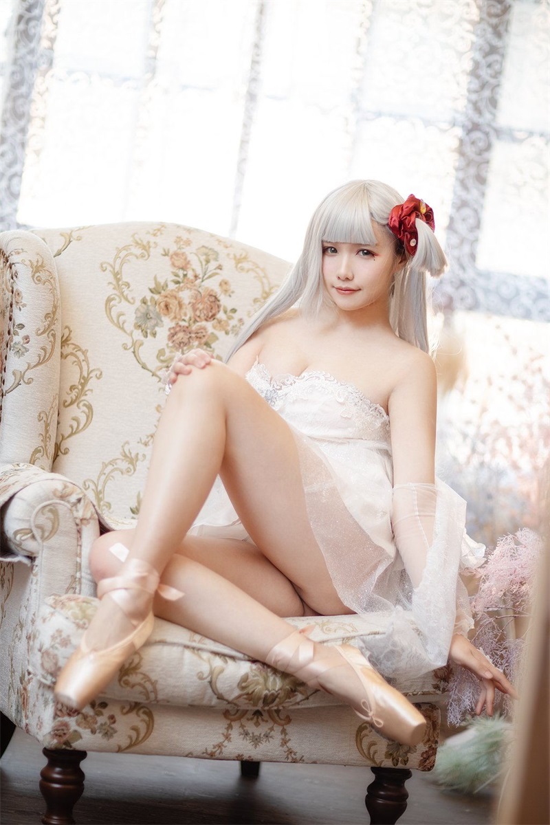 网红Coser@麻花麻花酱 翔鹤 [9P/126MB] 网红写真-第1张