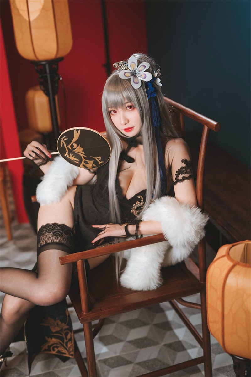 网红Coser@封疆疆v 路易九世旗袍 [35P/436MB] 网红写真-第4张