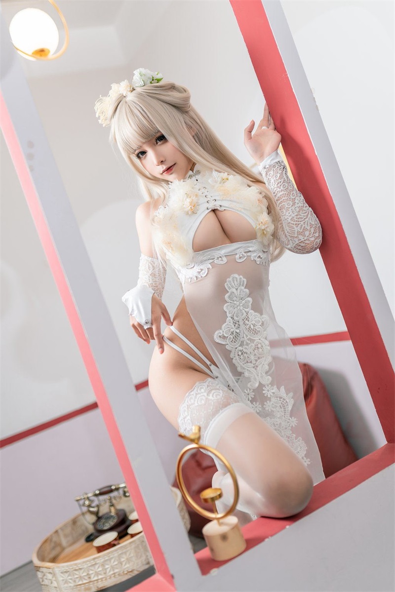 网红Coser@蠢沫沫 歪萌白旗袍 [40P/387MB] 网红写真-第1张