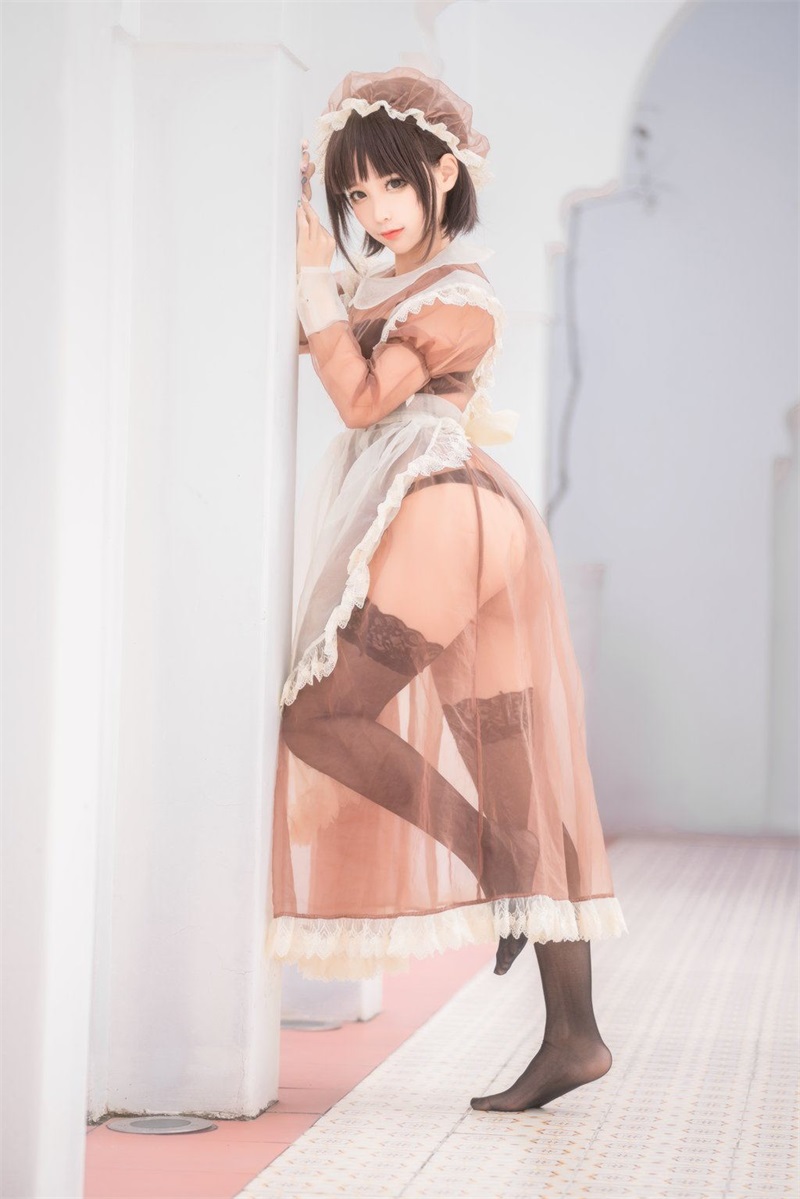 网红Coser@蠢沫沫 室外女仆 [40P/560MB] 网红写真-第4张