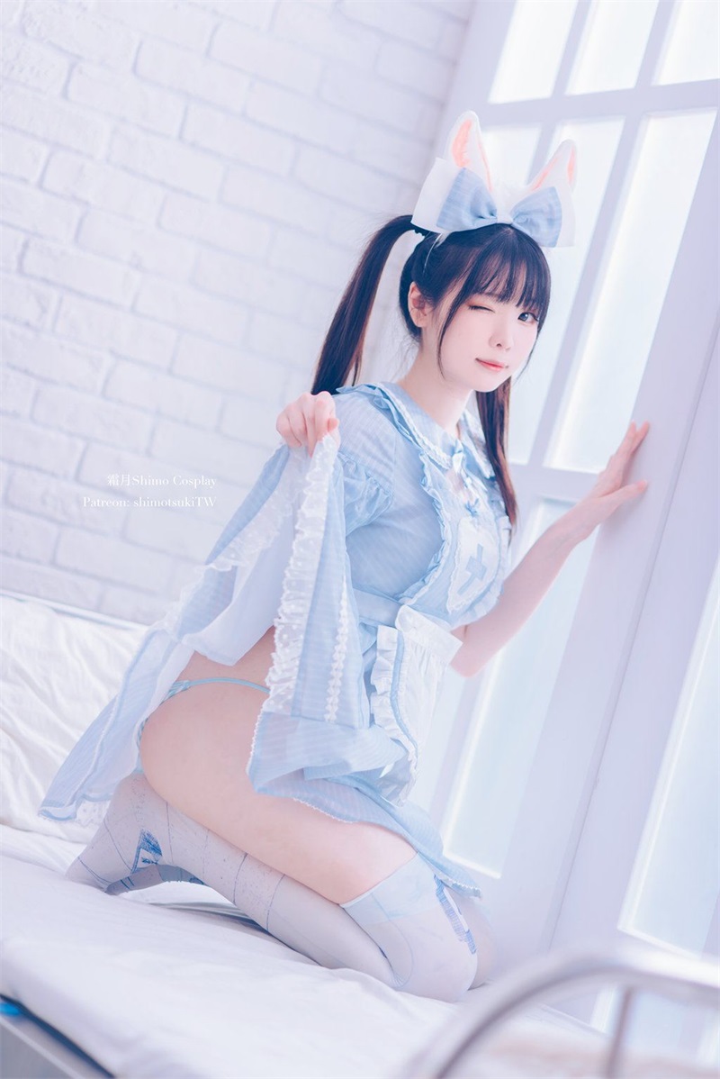 网红Coser@霜月shimo 女仆裙 [14P/158MB] 网红写真-第2张