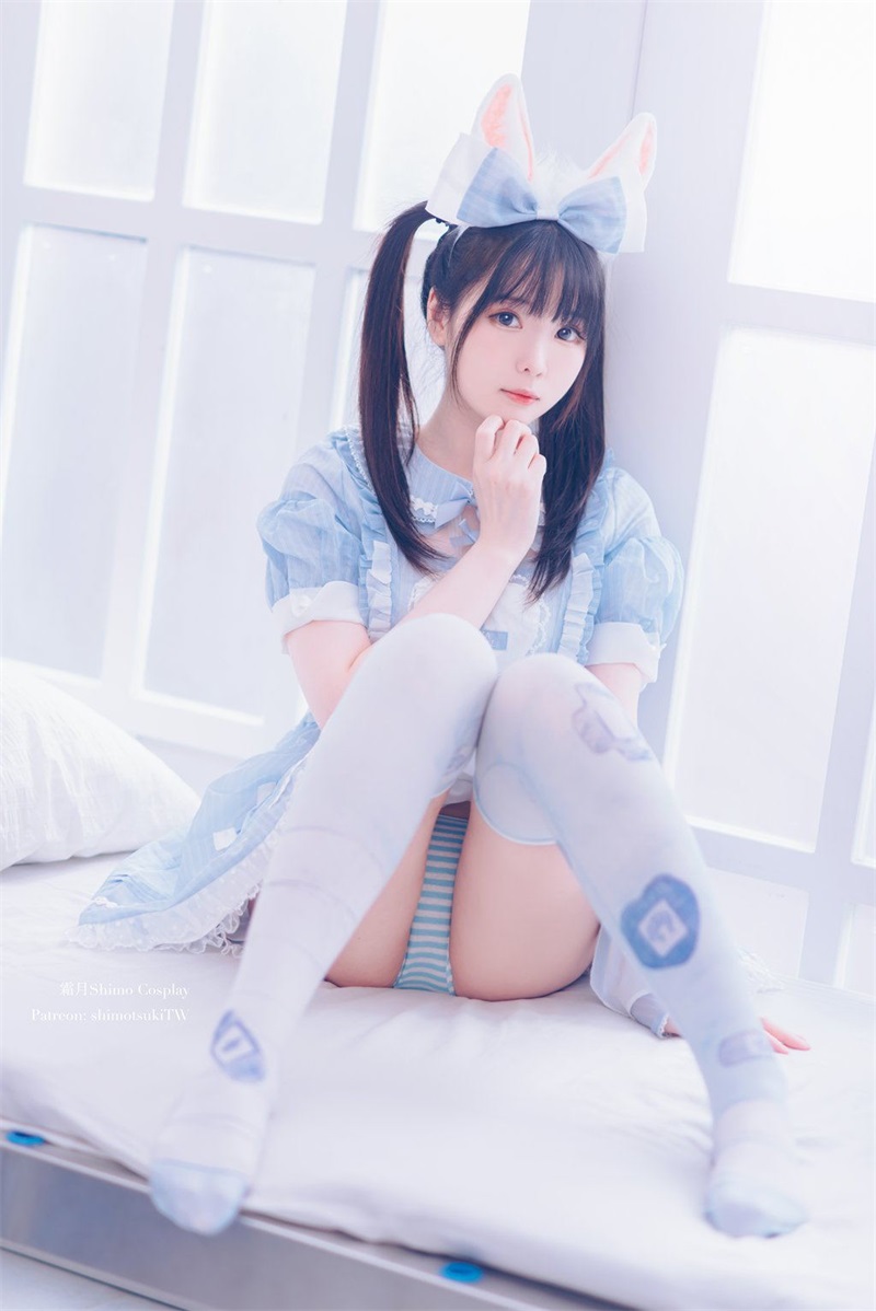 网红Coser@霜月shimo 女仆裙 [14P/158MB] 网红写真-第1张