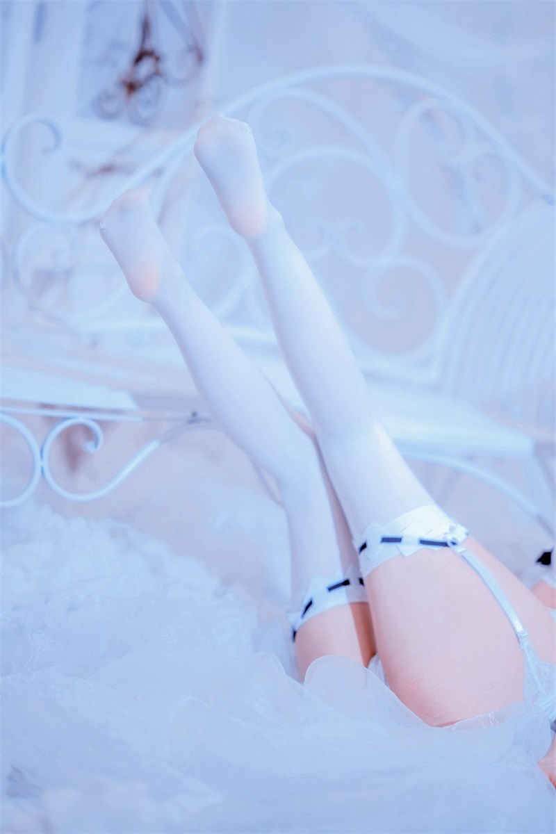 人气Coser@001.晕崽Zz – 蕾姆 [30P-120MB] 网红写真-第4张