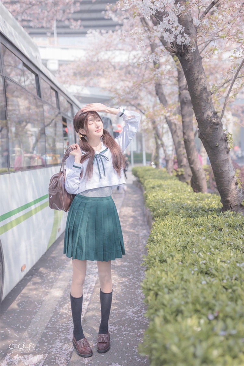 网红Coser@王羽杉-JK樱花 [20P-26.85MB] 网红写真-第4张