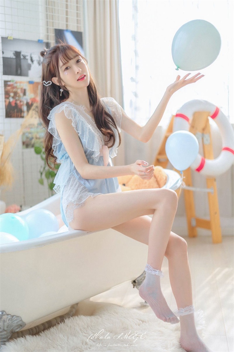 网紅Coser@王羽杉-雷丝连体比基尼[39P-6.78MB] 网红写真-第3张