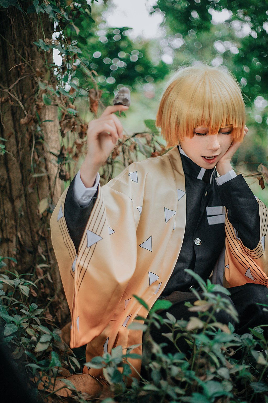 人气Coser@Kitaro_绮太郎 NO.060 鬼灭之刃 我妻善逸[30P-104MB] 网红写真-第3张