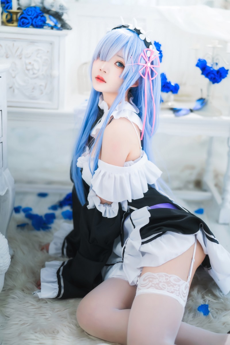 人气Coser@桜桃喵 长发蕾姆01 [45P/685MB] 网红写真-第2张