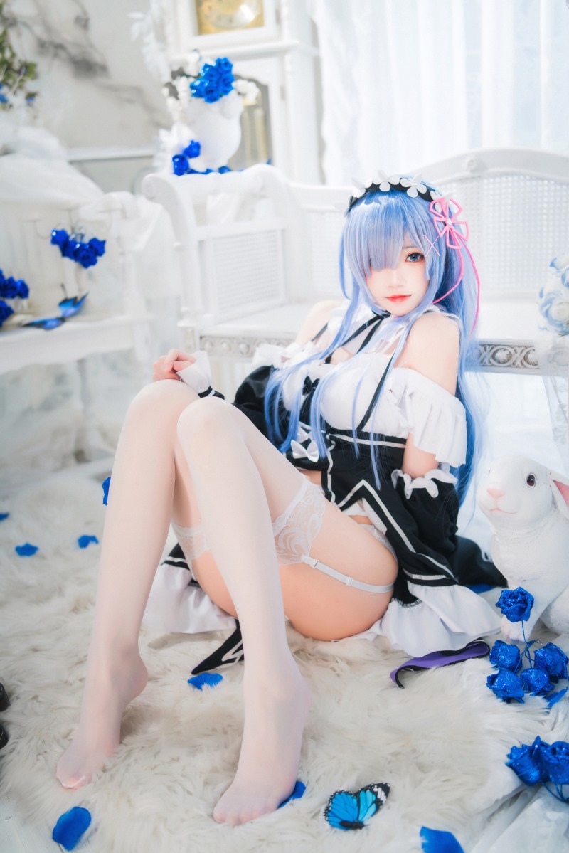 人气Coser@桜桃喵 长发蕾姆01 [45P/685MB] 网红写真-第3张