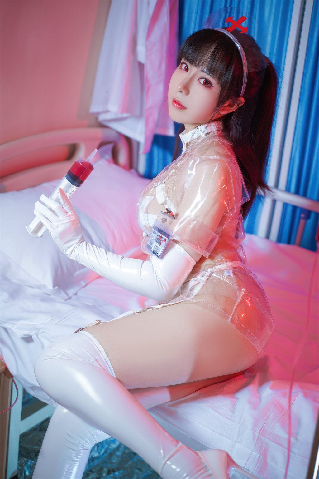 网紅Coser@虎森森 透明护士 [60P/354MB] 网红写真-第3张