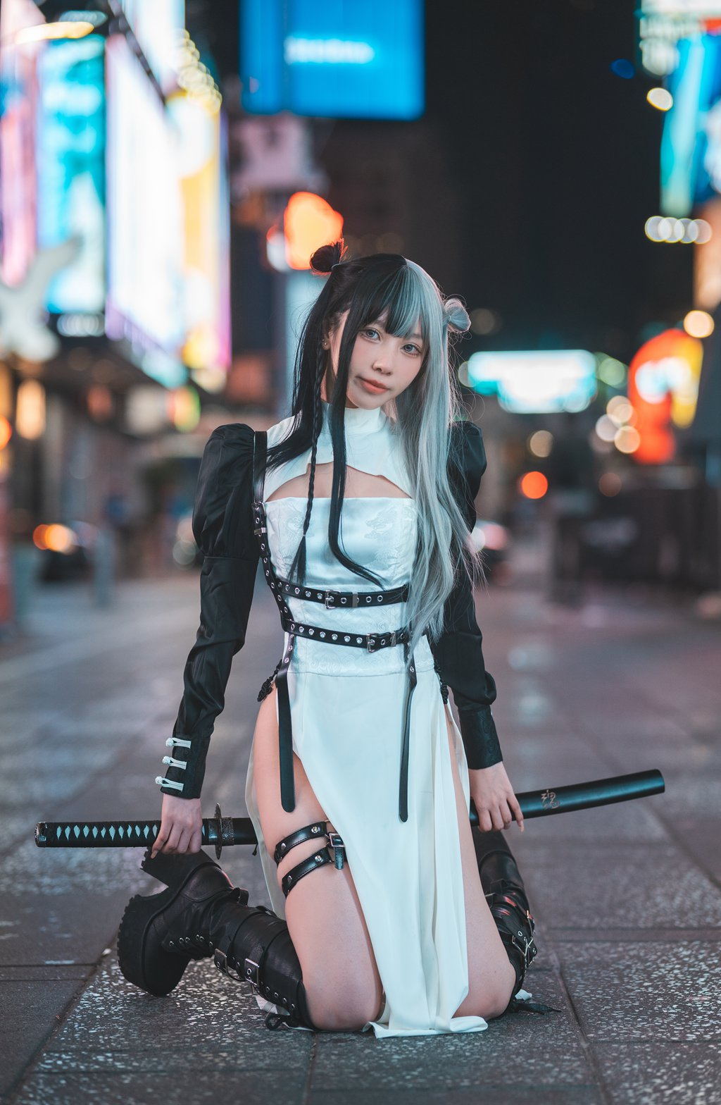 网紅Coser@果咩酱w – 中式赛博[13P/352MB] 网红写真-第2张