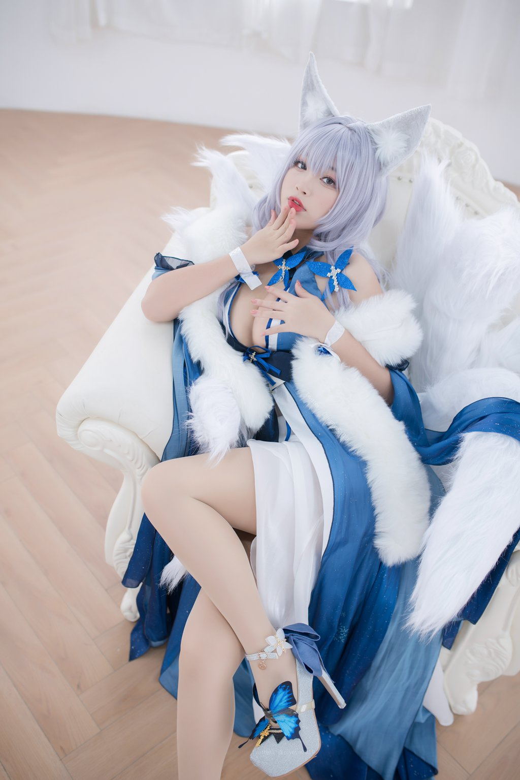 网紅Coser@-白烨- 信浓睡衣又惑 [74P/1.97MB] 网红写真-第2张