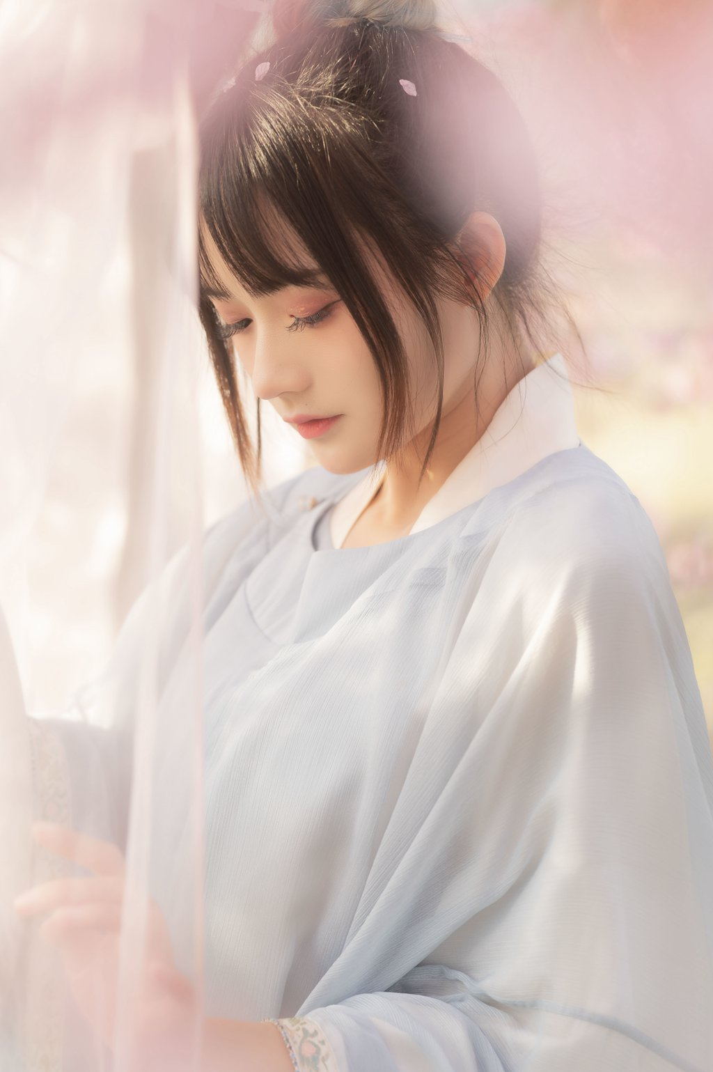 人气Coser@兔子Zzz不吃胡萝卜 花满衣[29P/108MB] 网红写真-第4张