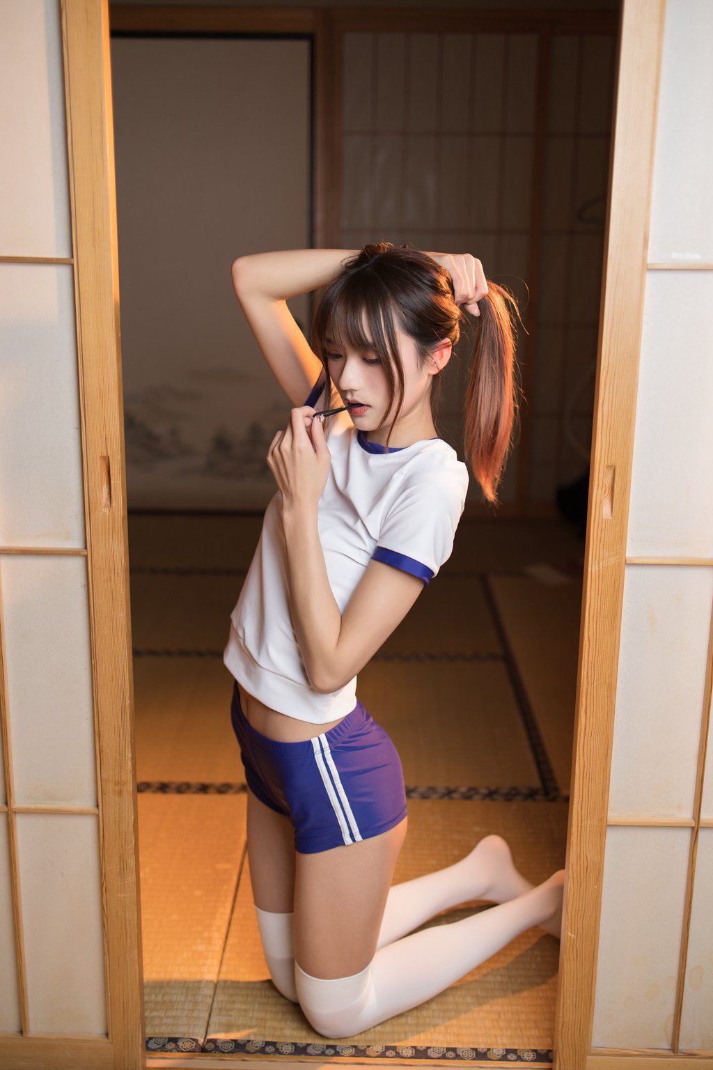 人气Coser@兔子Zzz不吃胡萝卜 体操服少女[36P/309MB] 网红写真-第4张