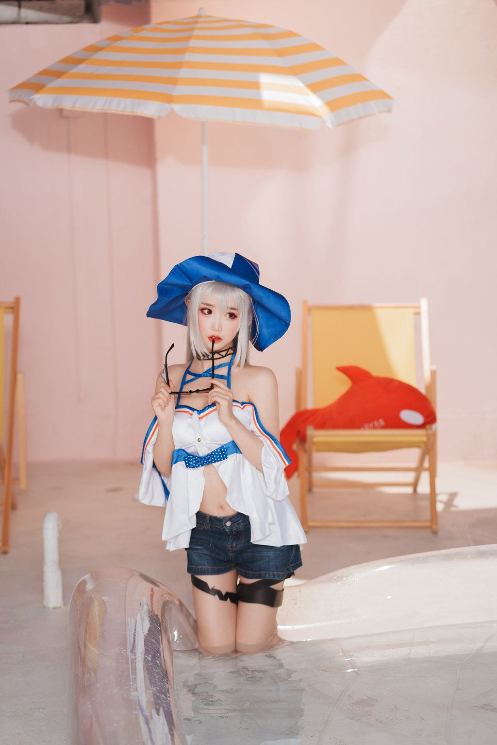 人气动漫Coser@面饼仙儿 斯卡蒂泳装 [18P/62MB] 网红写真-第3张