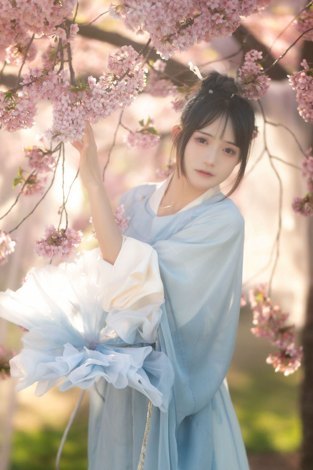 人气Coser@兔子Zzz不吃胡萝卜 花满衣[29P/108MB] 网红写真-第2张