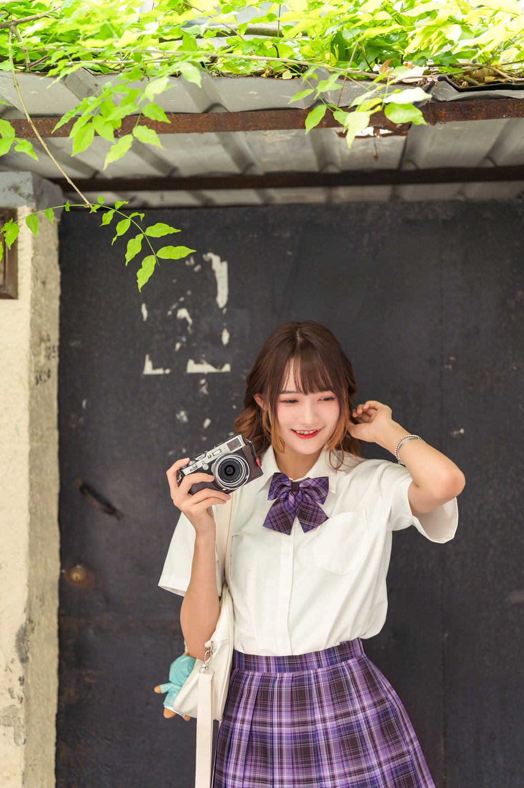 人气Coser@兔子Zzz不吃胡萝卜 文艺少女[23P/173MB] 网红写真-第2张