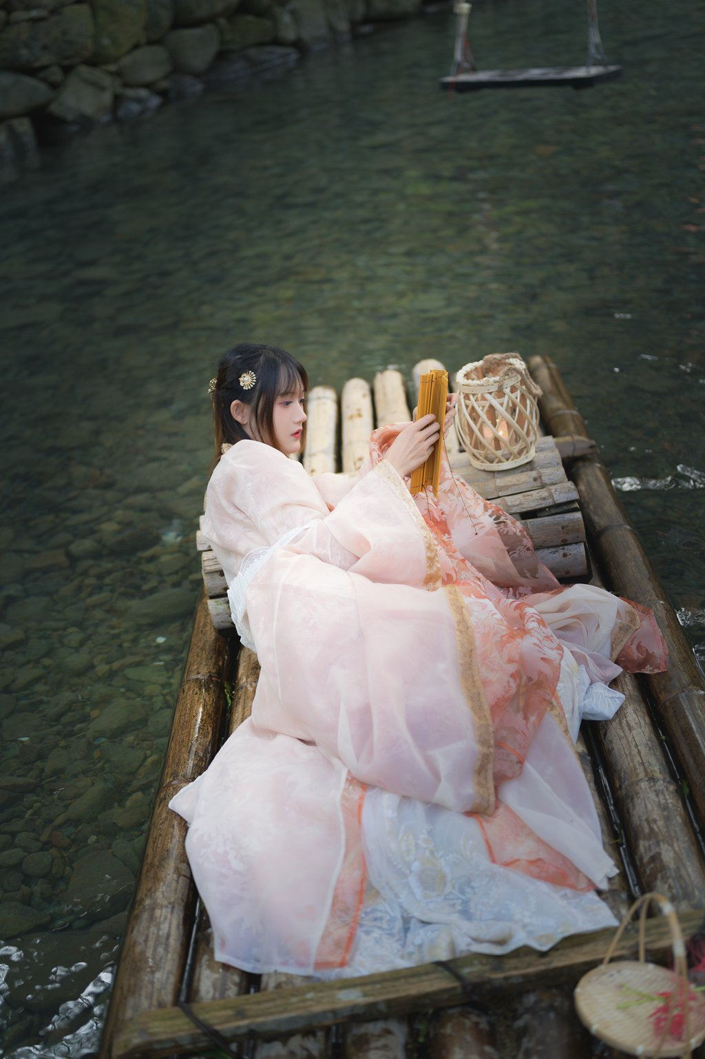 人气Coser@兔子Zzz不吃胡萝卜 烟雨江南[26P/268MB] 网红写真-第4张